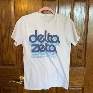 Delta Zeta Short Sleeve Shirt Size Small